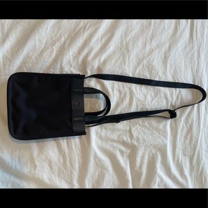 Lululemon mini tote